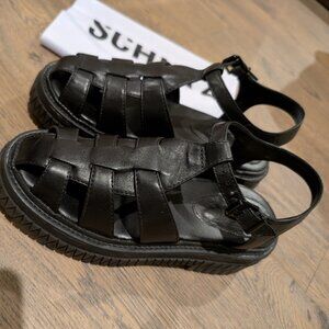 Exc Condition Black Leather Fisherman Sandals Lug Heels